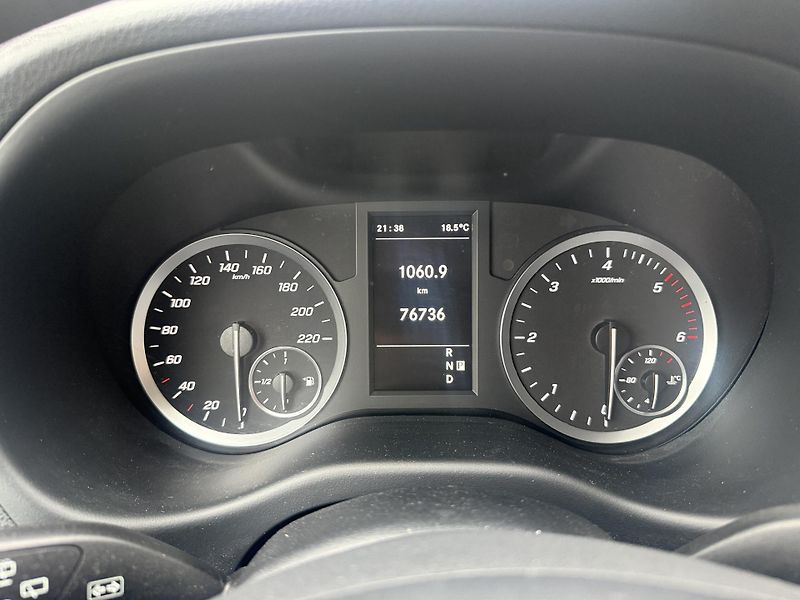 Mercedes-Benz Vito (2022) - fotka 14 z 14