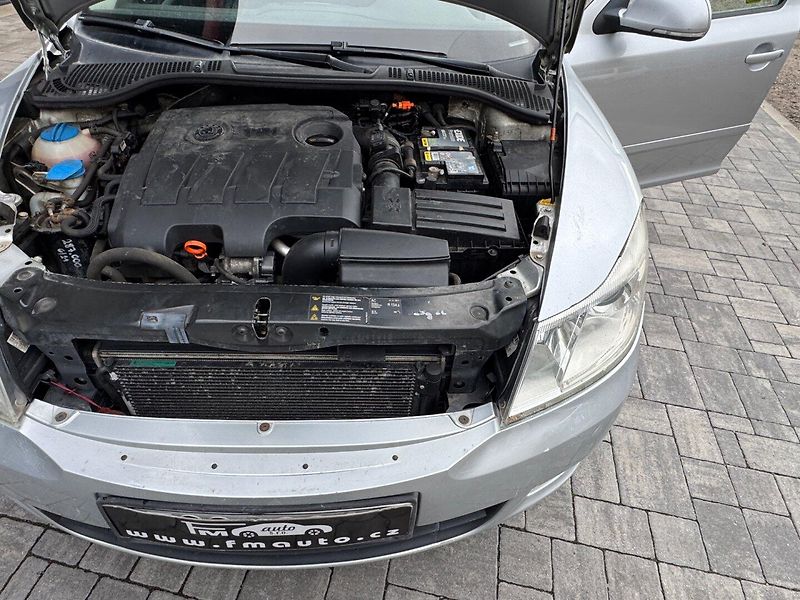 Škoda Octavia (2010) 1.6 TDi, odpočet DPH - fotka 26 z 32