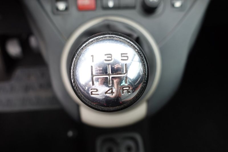 Peugeot Partner 1,6i 72kW M/T 5míst - fotka 16 z 24