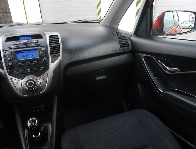 Hyundai ix20 (2011) 1.4 CVVT, po STK, Tažné - fotka 8 z 17