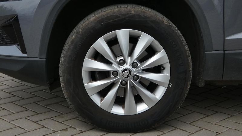 Škoda Karoq 1,0 TSI Ambition - fotka 21 z 22
