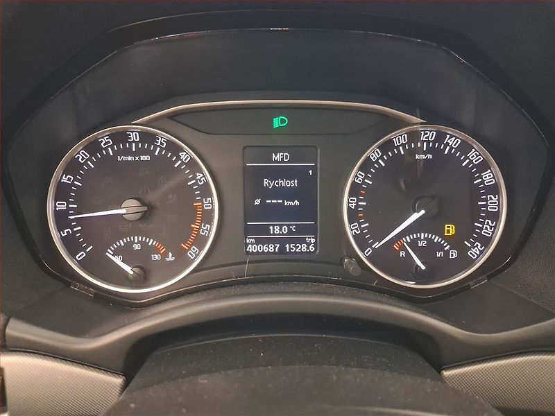 Škoda Octavia (2011) Elegance 1.6 TDI, Serv.kniha - fotka 11 z 19