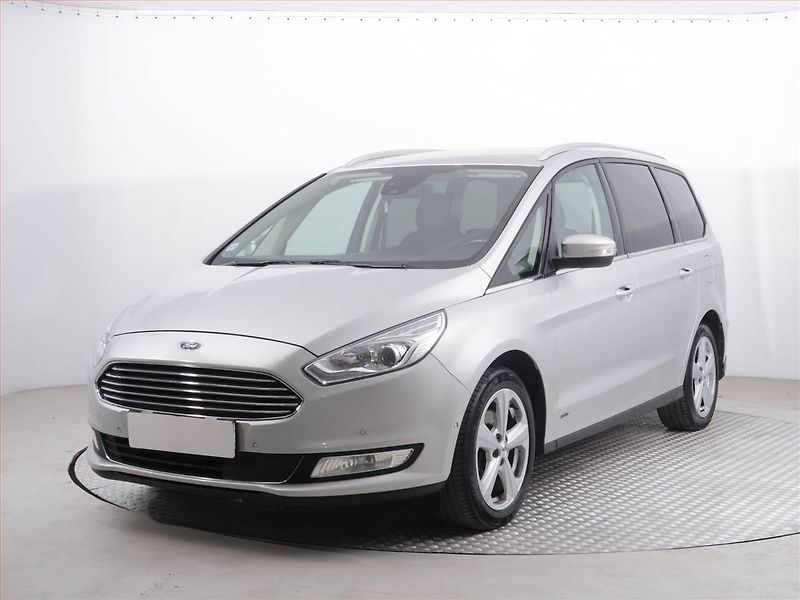 Ford Galaxy (2019) Titanium 2.0 EcoBlue, 4X4 - fotka 2 z 23