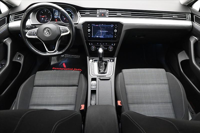 Volkswagen Passat 2,0 TDI 110 kW DSG Business Zá - fotka 15 z 32