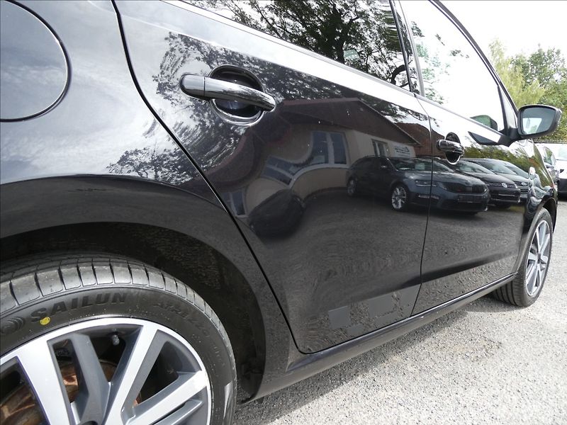 Seat Mii 1,0 MPi 55kW FR line 1.MAJITEL - fotka 14 z 38