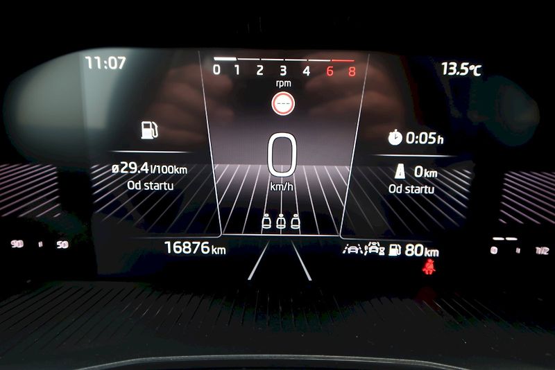 Škoda Scala (2025) Selection 1.0 TSI 85 kW - fotka 6 z 28
