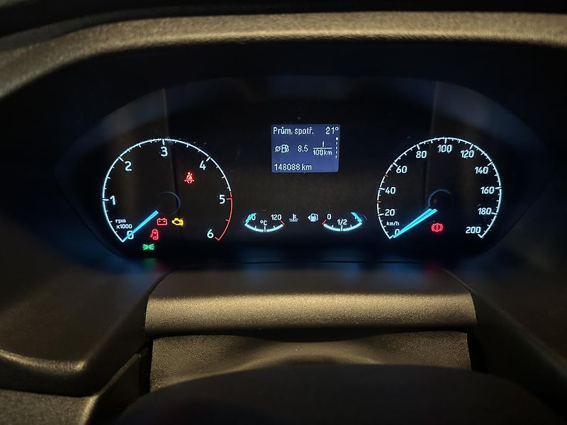 Ford Tourneo Custom (2018) Titanium X na novych pneu - fotka 8 z 18