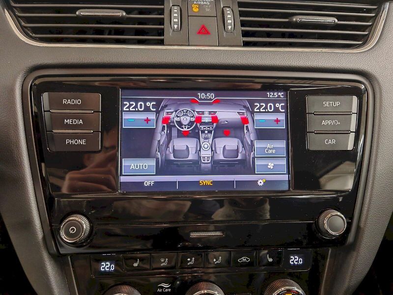 Škoda Octavia (2018) 1.0 TSI 85 kW Ambition Plus - fotka 12 z 25