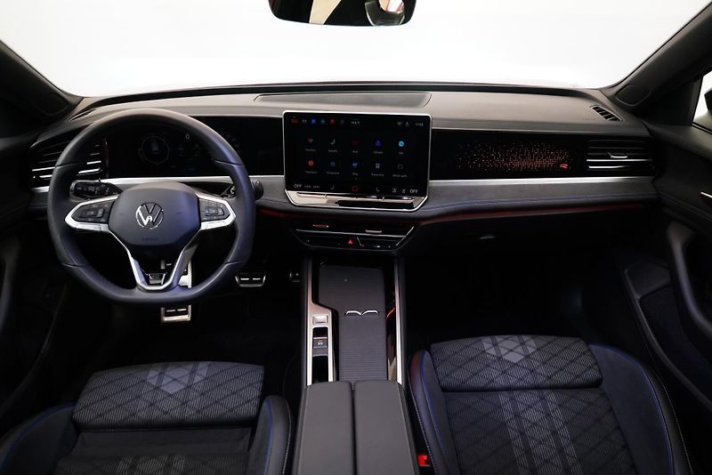 Volkswagen Passat - fotka 5 z 26