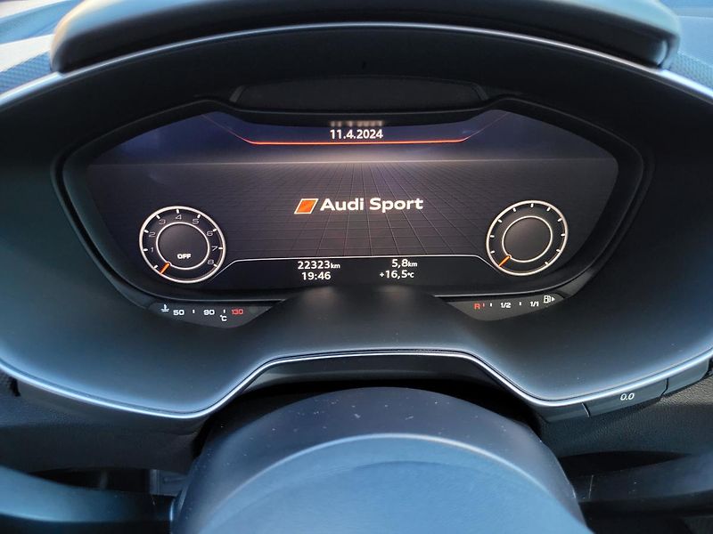 Audi TT RS (2022) ROADSTER | MATRIX - fotka 27 z 40