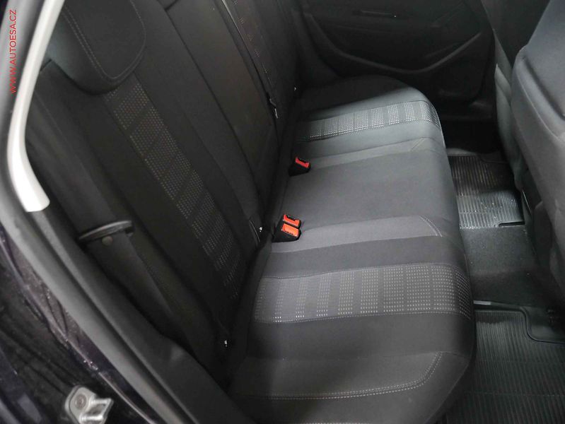 Peugeot 308 (2016) 2.0 HDi, Navigace - fotka 11 z 25