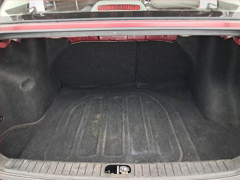Hyundai Accent (2009) 1.4i, nová STK, Tažné - fotka 13 z 16