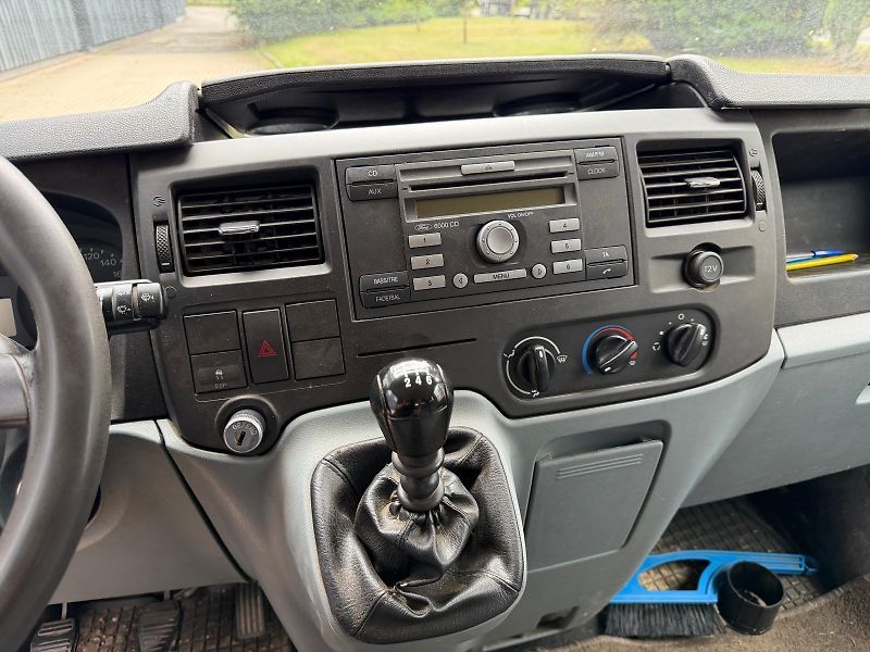 Ford Transit 2,4 TDCi 350L - valník -  - fotka 7 z 7