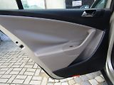 Volkswagen Passat (2008) 2.0 TDI 103kW - náhled 21