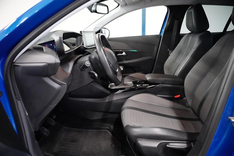 Peugeot 208 - fotka 11 z 29
