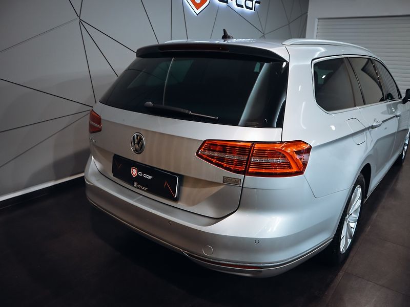 Volkswagen Passat Variant 1.5 TSI Highline Variant - fotka 6 z 28
