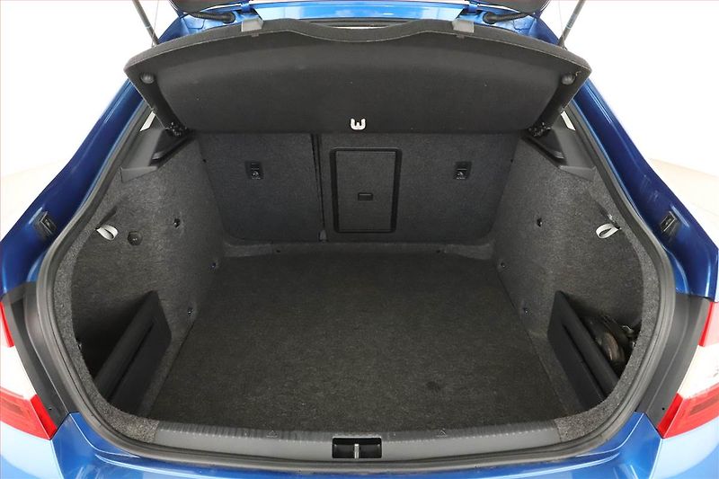Škoda Octavia (2014) 2.0 TDI, Bi-Xenony, Tempomat - fotka 9 z 13