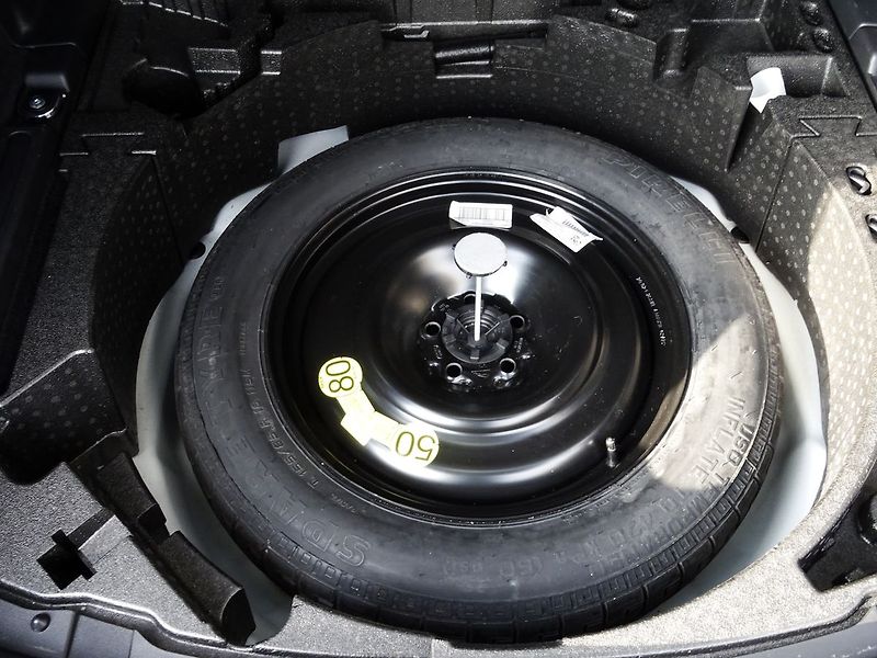 Land Rover Discovery Sport 2.0 D150 S AWD A/T Kamera DPH - fotka 25 z 33