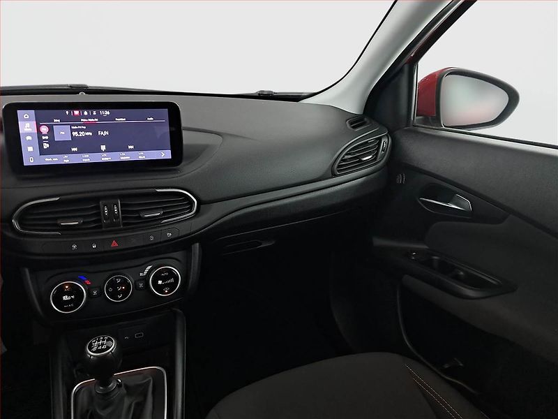 Fiat Tipo (2023) 1.6 MultiJet, ČR,1.maj - fotka 8 z 20