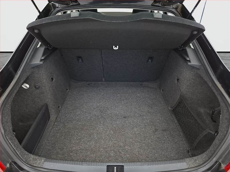 Škoda Octavia (2013) 1.6 TDI, Tempomat - fotka 14 z 15
