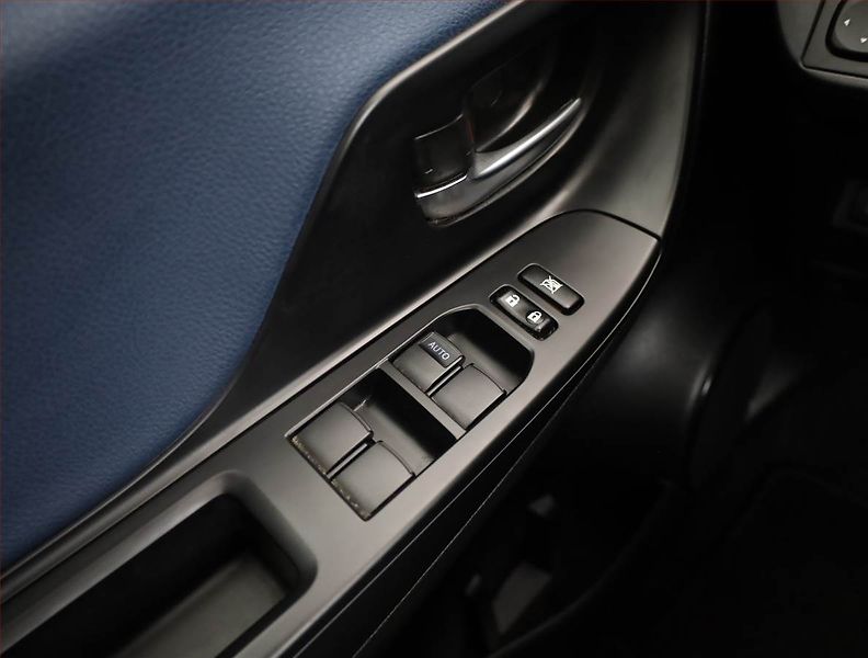 Toyota Yaris (2018) 1.5 Hybrid, Automat - fotka 16 z 19