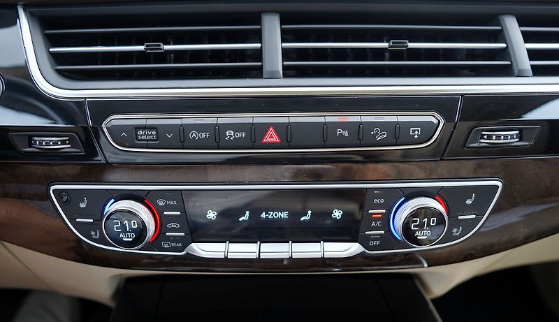 Audi Q7 3.0 TDI 200 kW/Q/7míst - fotka 42 z 50
