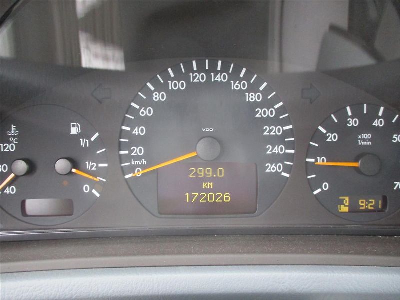 Mercedes-Benz CLK 2,0 i 150kw Kompressor Automat - fotka 15 z 29