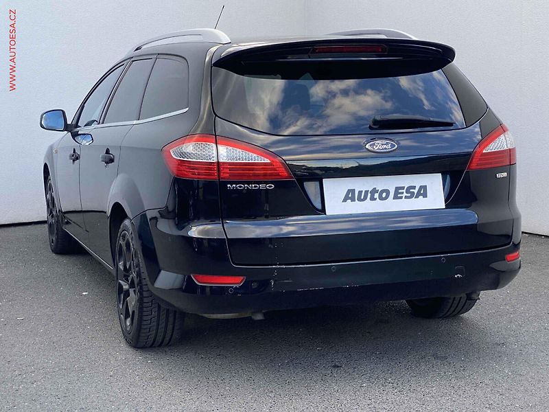 Ford Mondeo (2008) 2.2 TDCi, AC, park.čidla - fotka 6 z 19