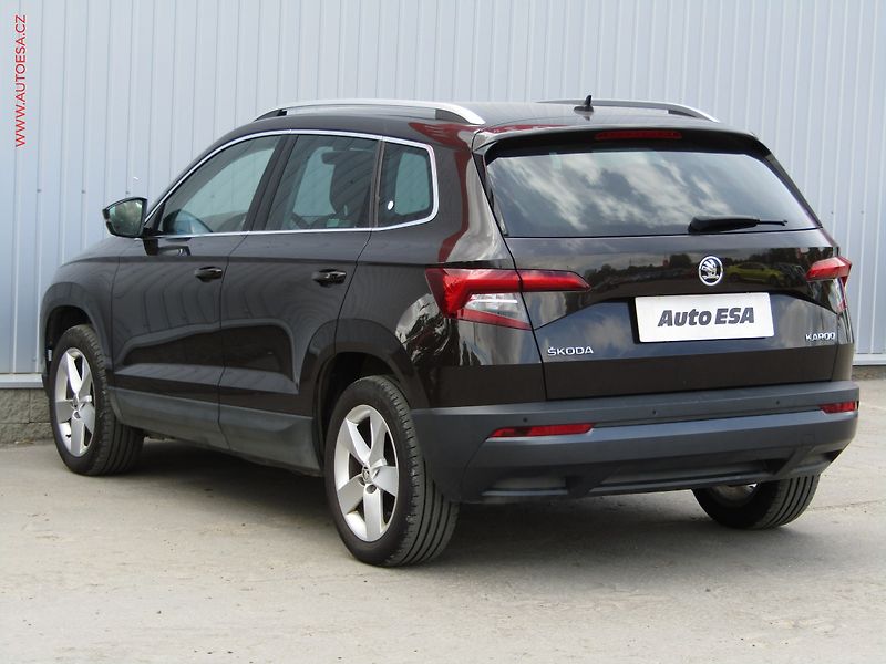 Škoda Karoq (2019) 1.6 TDi, 2.maj,ČR, Style - fotka 6 z 21