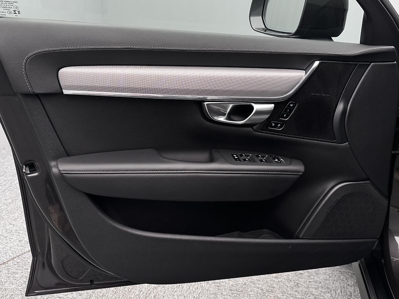 Volvo V90 CC B4 AWD PLUS CZ REZERVACE - fotka 18 z 51