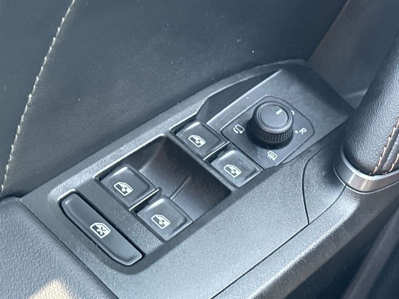 Cupra Formentor (2024) 1.5 TSI DSG - fotka 17 z 30