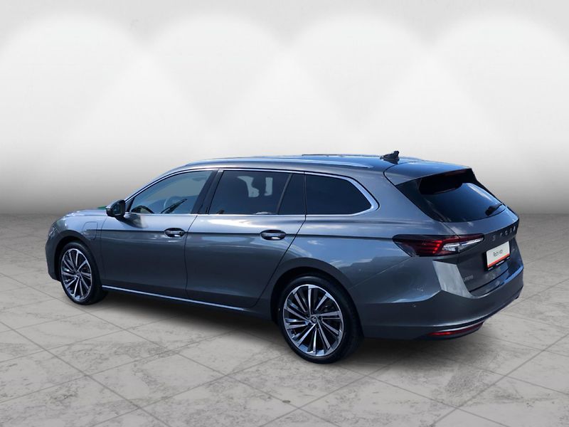 Škoda Superb combi L&K iV - fotka 7 z 30