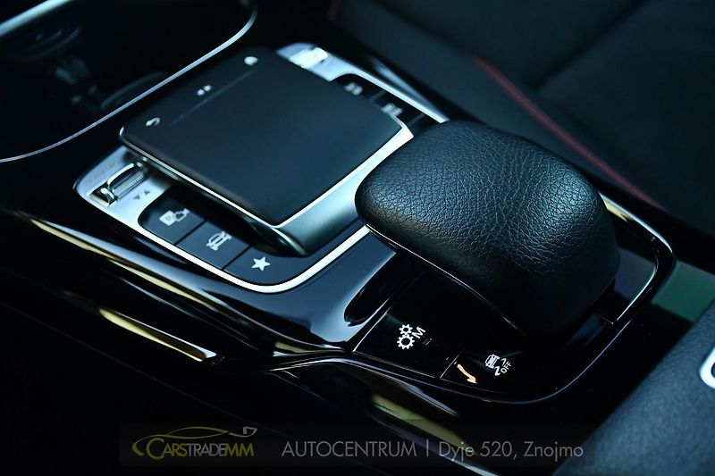 Mercedes-Benz Třídy A A 35 AMG 4MATIC AERO - fotka 35 z 55