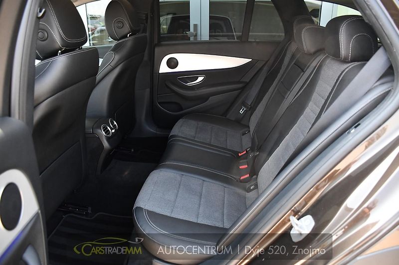 Mercedes-Benz Třídy E 220d 143kW ALLTERRAIN  - fotka 13 z 58