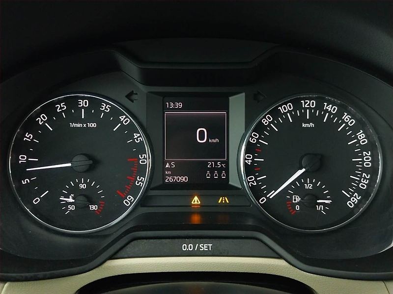 Škoda Octavia (2014) Elegance 2.0 TDI, Serv.kniha - fotka 11 z 24