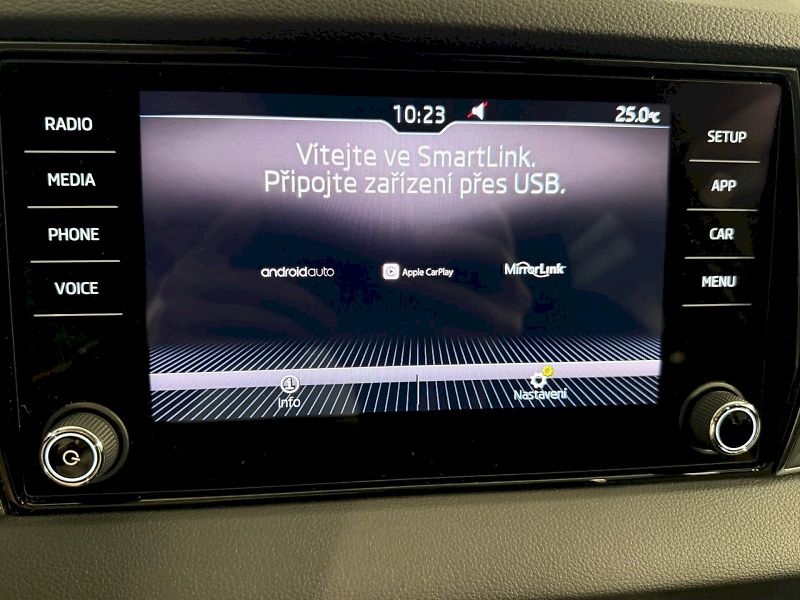 Škoda Karoq (2019) AMBITION PLUS 2.0TDI 110KW - fotka 25 z 34