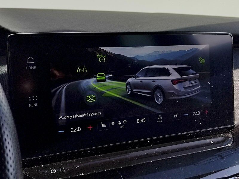 Škoda Octavia (2022) Combi SportLine 2,0 tdi 110 Kw - fotka 12 z 37