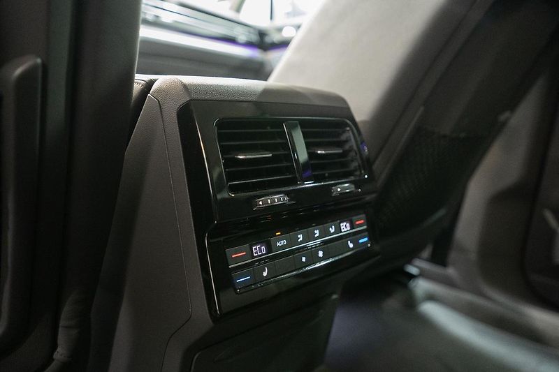 Volkswagen Touareg 3.0 TDI 210 kW 4Motion - fotka 28 z 38