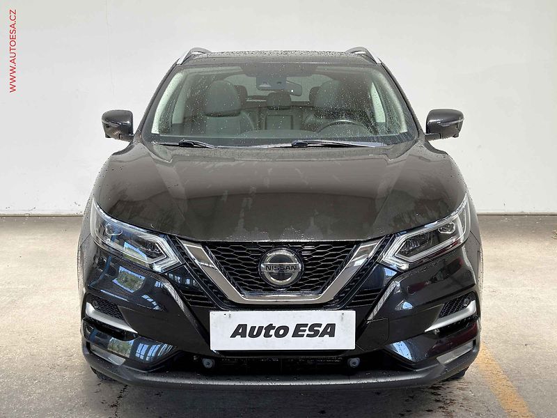 Nissan Qashqai (2019) 1.7 dCi 4x4, Tekna, AT, LED - fotka 2 z 17