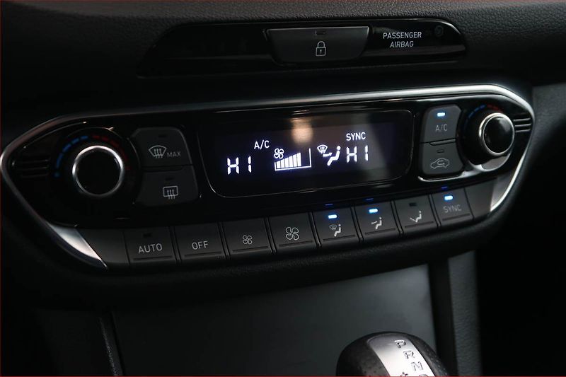 Hyundai i30 (2020) N-Line 1.4 T-GDI, Automat, ČR - fotka 13 z 18