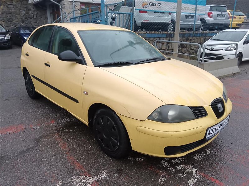 Seat Ibiza 1,4 i Reference - fotka 14 z 16