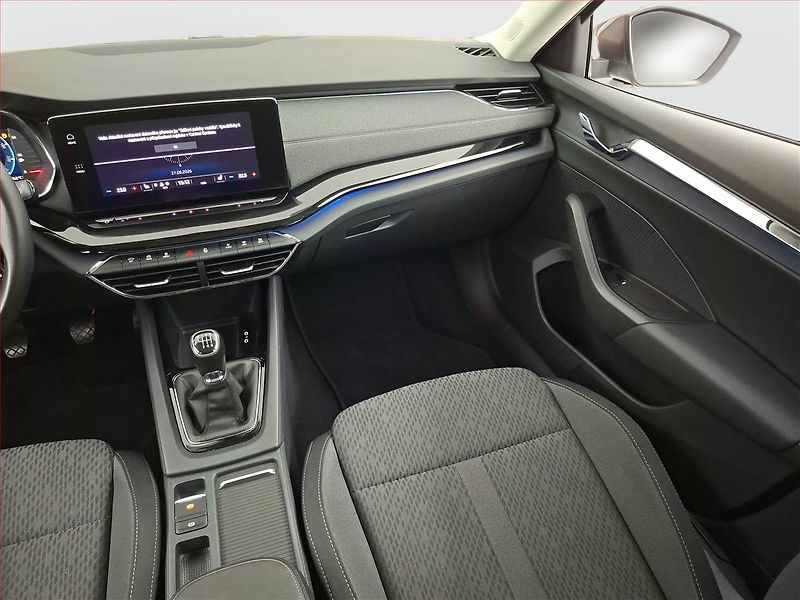 Škoda Octavia (2022) Style 2.0 TDI, ČR,1.maj - fotka 8 z 16