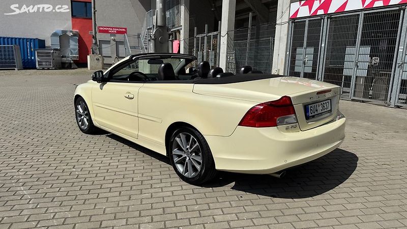 Volvo C70 Cabrio 2.0D4 130kw ČR původ - fotka 3 z 21