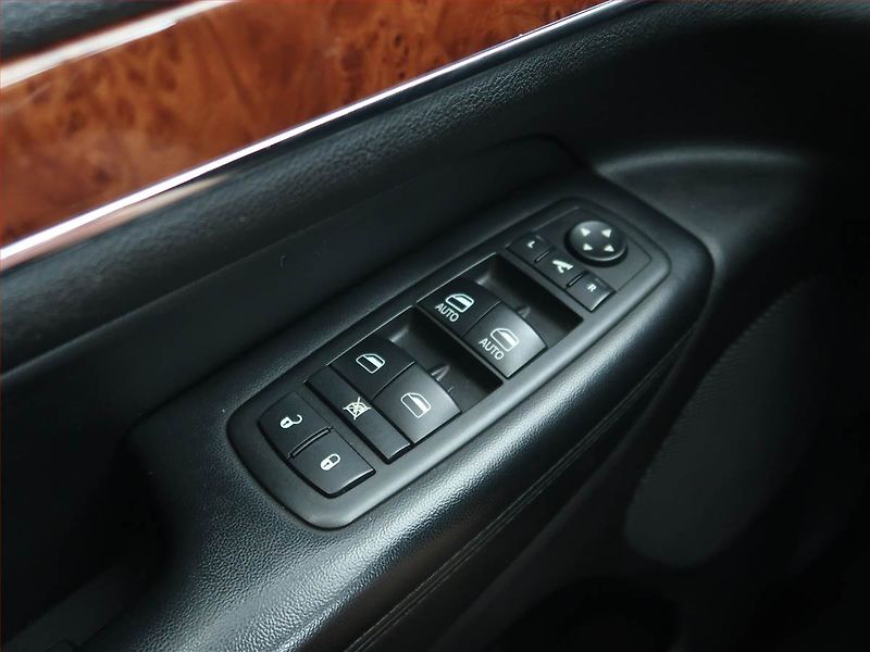 Jeep Grand Cherokee (2012) 3.0 CRD, 4X4, Automat, Navi - fotka 19 z 22