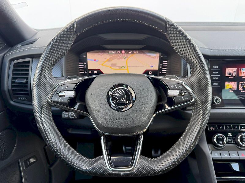 Škoda Kodiaq (2022) 2.0 TSI 140kW 4x4 SportLine DS - fotka 8 z 35