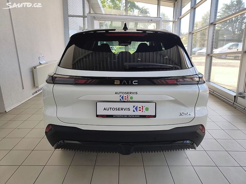 BAIC Ostatní 1.5T 130KW AT All in - fotka 3 z 25