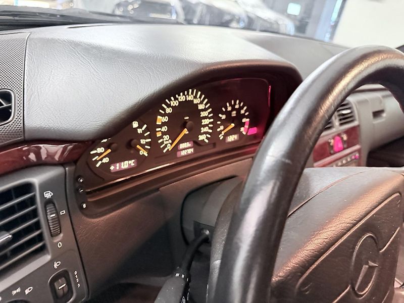 Mercedes-Benz Třídy E (1997) 200i,kompressor,Elegance - fotka 27 z 31