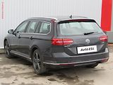 Volkswagen Passat (2018) 2.0TDi, Highline, DSG, LED - náhled 6