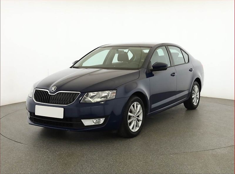 Škoda Octavia (2013) Ambition 1.2 TSI, Serv.kniha - fotka 2 z 17