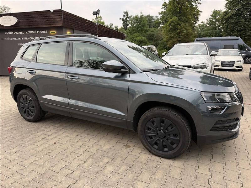 Škoda Karoq 1.0 TSi - fotka 4 z 21